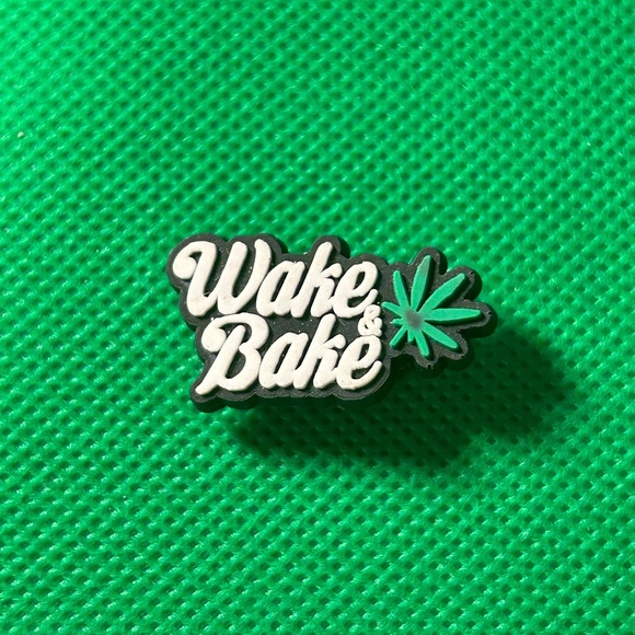 (3/$8 or 5/$15) NEW “Mary Jane, Weed” Fun Croc Shoe Charm Collection - Picture 1 of 1